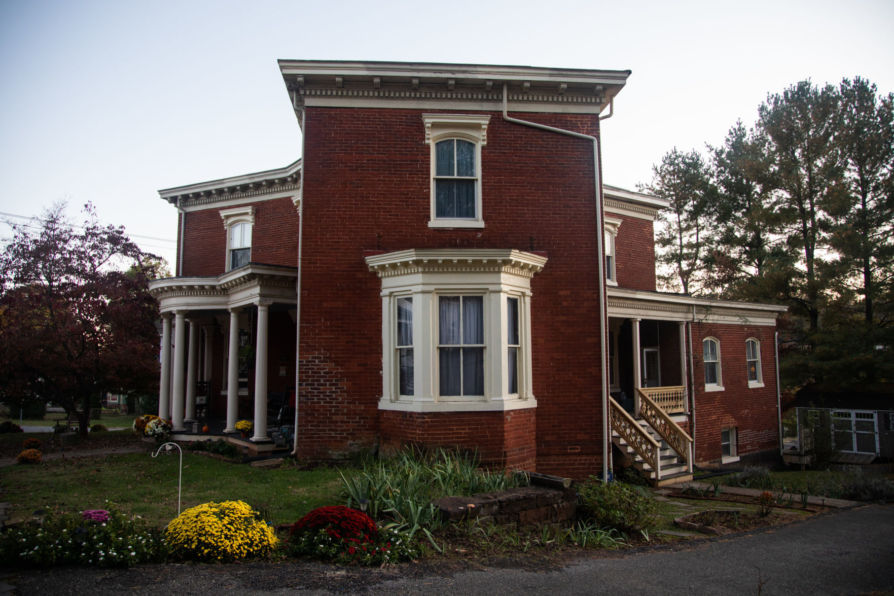 Cabell Street 03